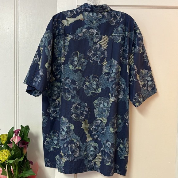 Tori Richard Honolulu Aloha Shirt 100% Cotton Lawn
Size 2XL - Picture 7 of 14